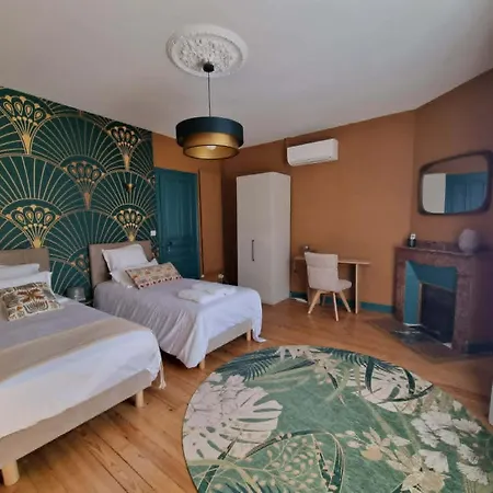 Le Logis De Placide Bed & Breakfast *