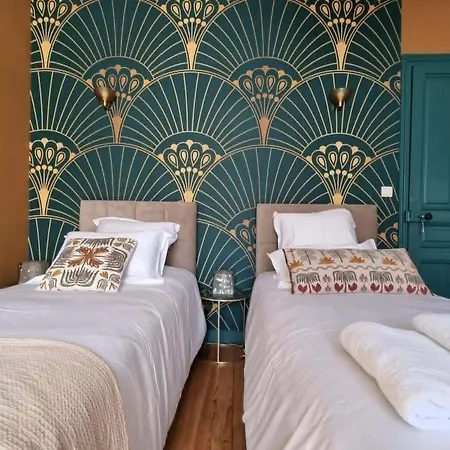 Le Logis De Placide Bed & Breakfast *